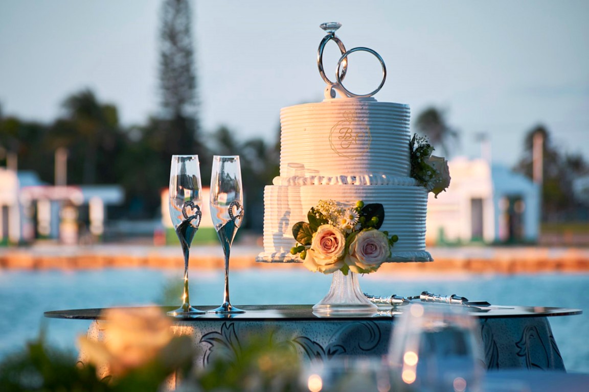 Wedding Packages in a Beachfront Rental House