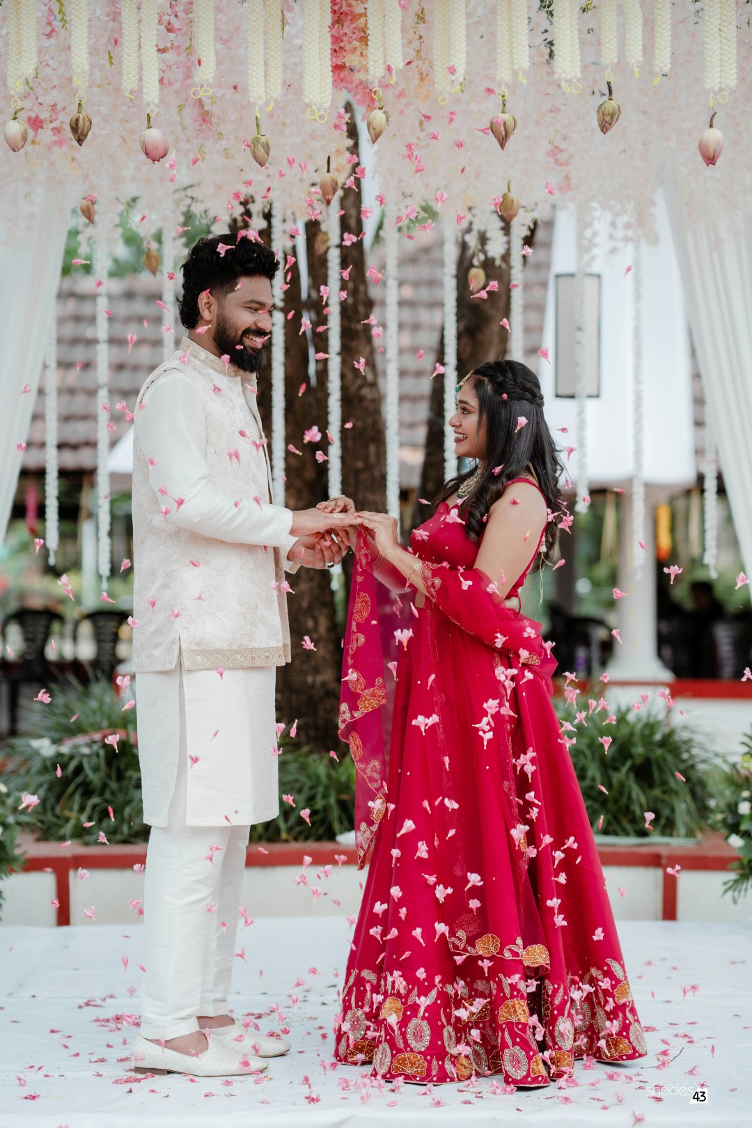 Indian Wedding in Cuba - Wedding Attire Indian Wedding in Cuba - Wedding Attire