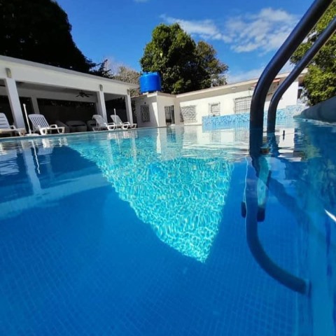 Villa Duly en Boca Ciega: piscina Villa Duly en Boca Ciega: piscina