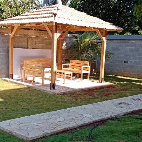 Casa Mauro en Guanabo: bancos Casa Mauro en Guanabo: bancos