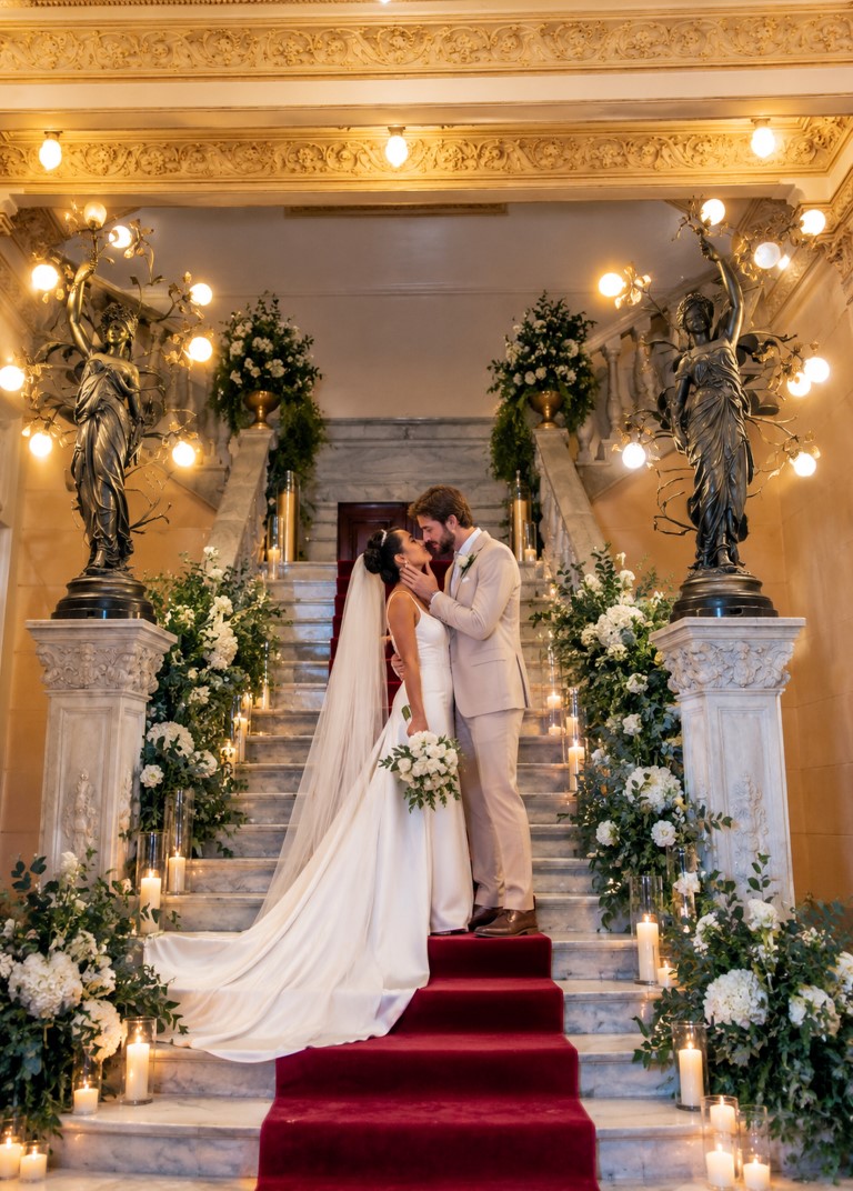 decoración dentro del palacio de matrimonios